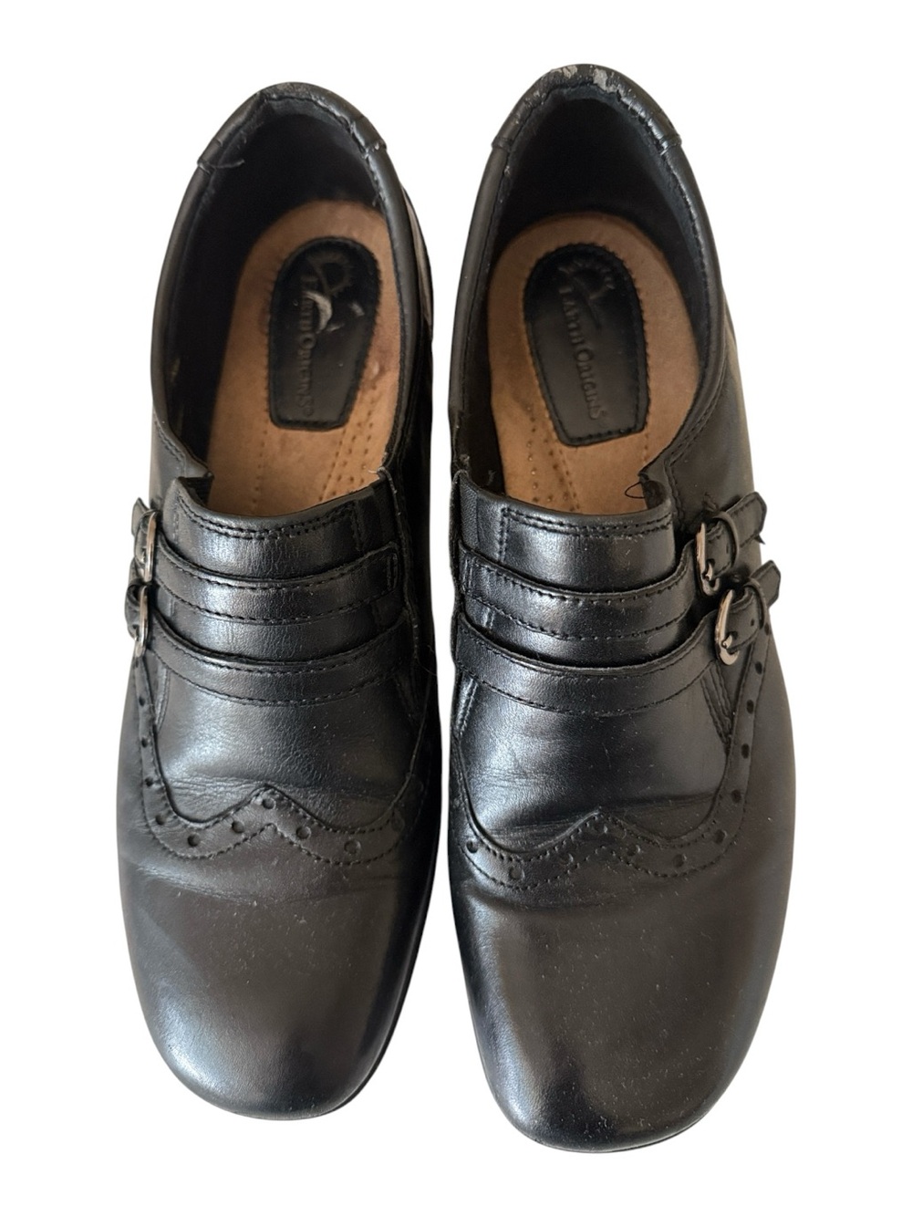 Earth Origins black leather distinctive double-buckle strap/ wingtip size 9.5